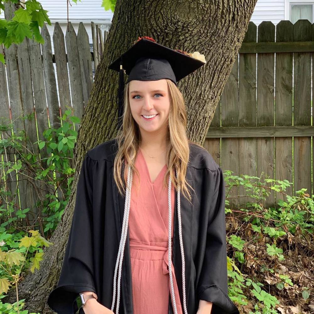 Meet your Posher, Macy